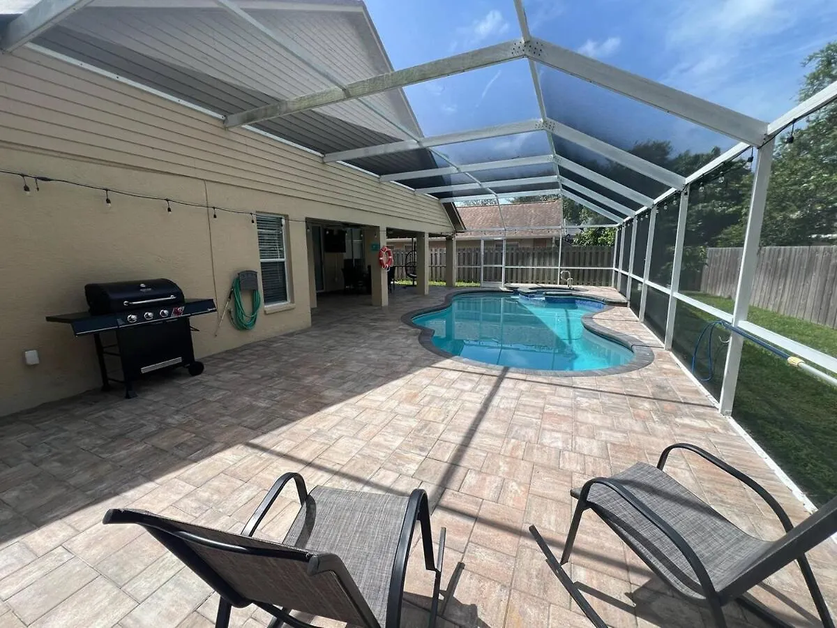 Feriehus Traditional Home In Tampa