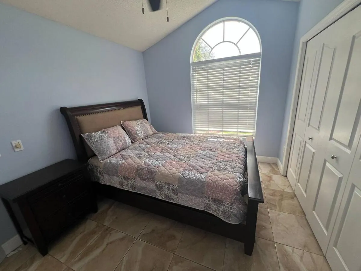 Traditional Home In Tampa Verenigde Staten